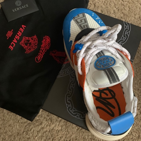 - Authentic Versace chain Reaction Sneakers - Picture 4 of 9